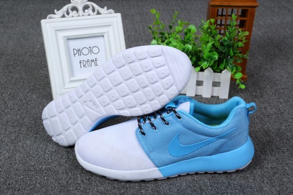 Running weapon Cheap Wholesale Nike Roshe Run Shoes Women White/Blue-ID2476