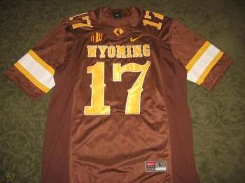 Men Wyoming Cowboys #17 Josh Allen Nike Jersey - Brown