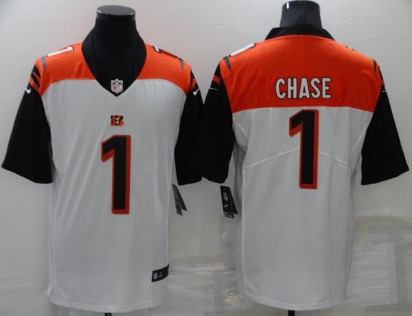 Nike Bengals 1 Ja'Marr Chase White Vapor Untouchable Limited Men Jersey