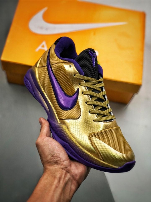 Undefeated x Nike Kobe 5 Protro “Hall of Fame” Metallic Gold/Field Purple-Multi-Color