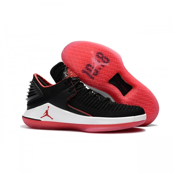 Air Jordan 32 Xxxii Low Black/White/Red