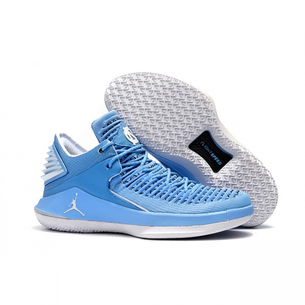 Air Jordan 32 Xxxii Low "Unc" / Lightblue