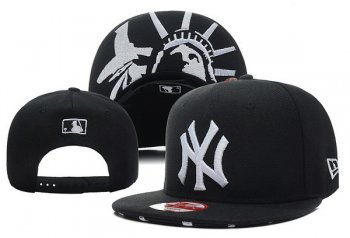 MLB Snapbacks New York Yankees New Era 59FIFTY Fitted Caps in Black and White NY,timeless design,SAVE OFF,Hot Sale Snapbacks/Hats/Caps