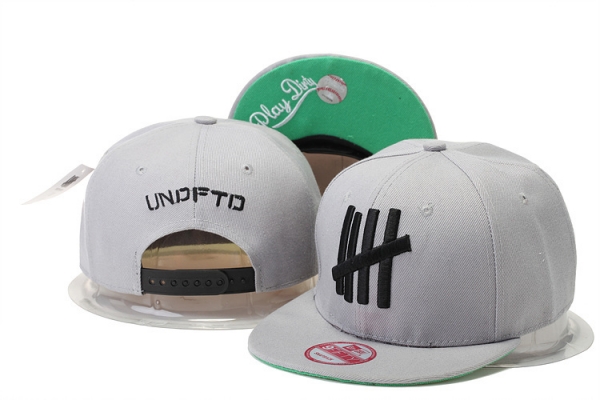 Fashion Street Snapbacks Undefeated Fitted Hats in Beige Gray,various styles,Factory Outlet,Hot Sale Snapbacks/Hats/Caps