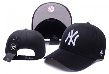 MLB Snapbacks New York Yankees Fitted Caps in White Logo,various design,Online Here,UK official online shop Snapbacks/Hats/Caps