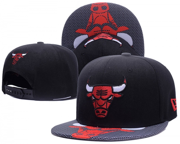 NBA Snapbacks Chicago Bulls Fitted Caps in Black,Shop Best Sellers,Big discount on sale,Outlet Factory Online Store Snapbacks/Hats/Caps