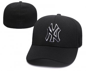 MLB Snapbacks New York Yankees Fitted Hats in Black with Black White Embroidery,designer fashion,wide range,Factory Outlet Snapbacks/Hats/Caps