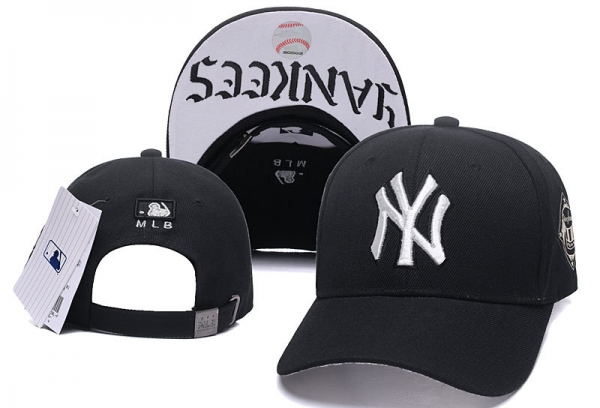 MLB Snapbacks New York Yankees Fitted Caps in Black with White Embroidery,Cheapest,Wholesale,Available to buy online Snapbacks/Hats/Caps