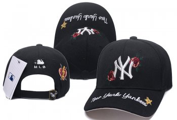 MLB Snapbacks New York Yankees Fitted Caps in Black Gold with White Embroidery,Wholesale Online USA,outlet for sale,luxury lifestyle brand Snapbacks/Hats/Caps